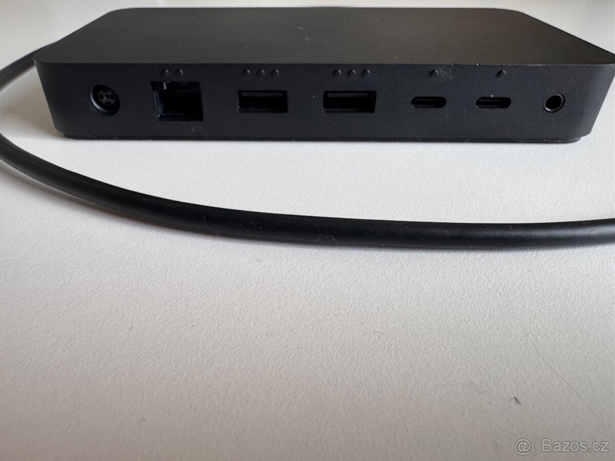 Microsoft Surface Thunderbolt 4 Dock - 4