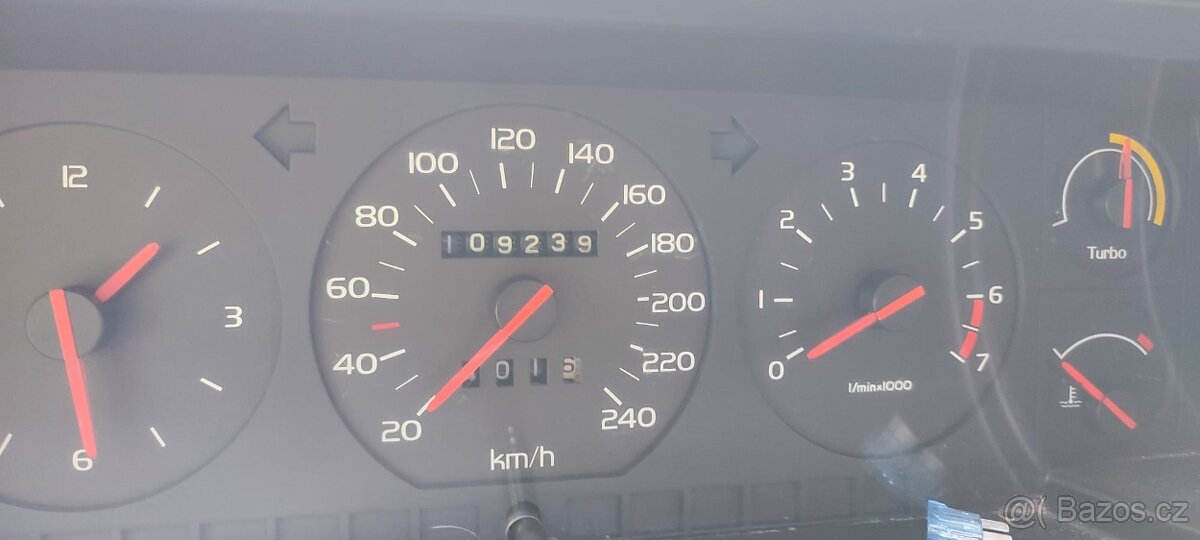 Volvo 740 - 4