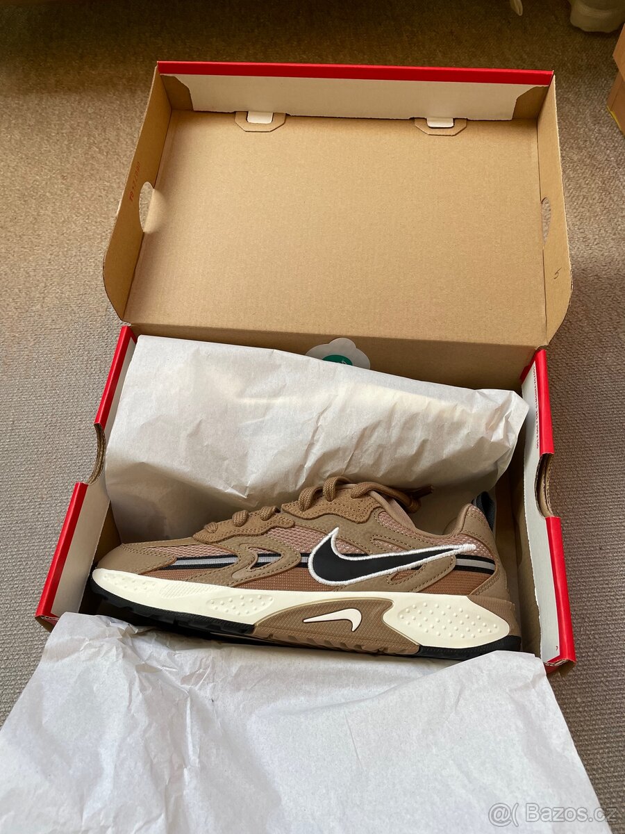 Nike Jam - dámské tenisky - 4