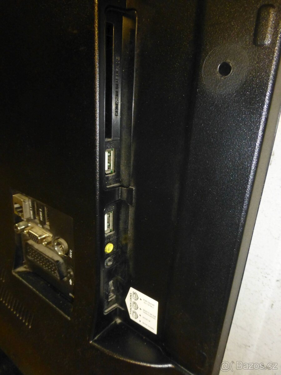 LED televize 71 cm HYUNDAI, 28 palců, nemá DVBT2 - 4