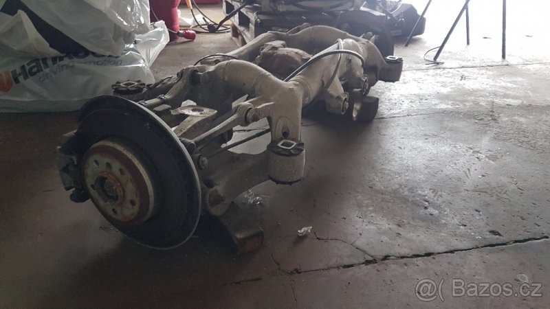 zadní náprava BMW E61 komplet - 4