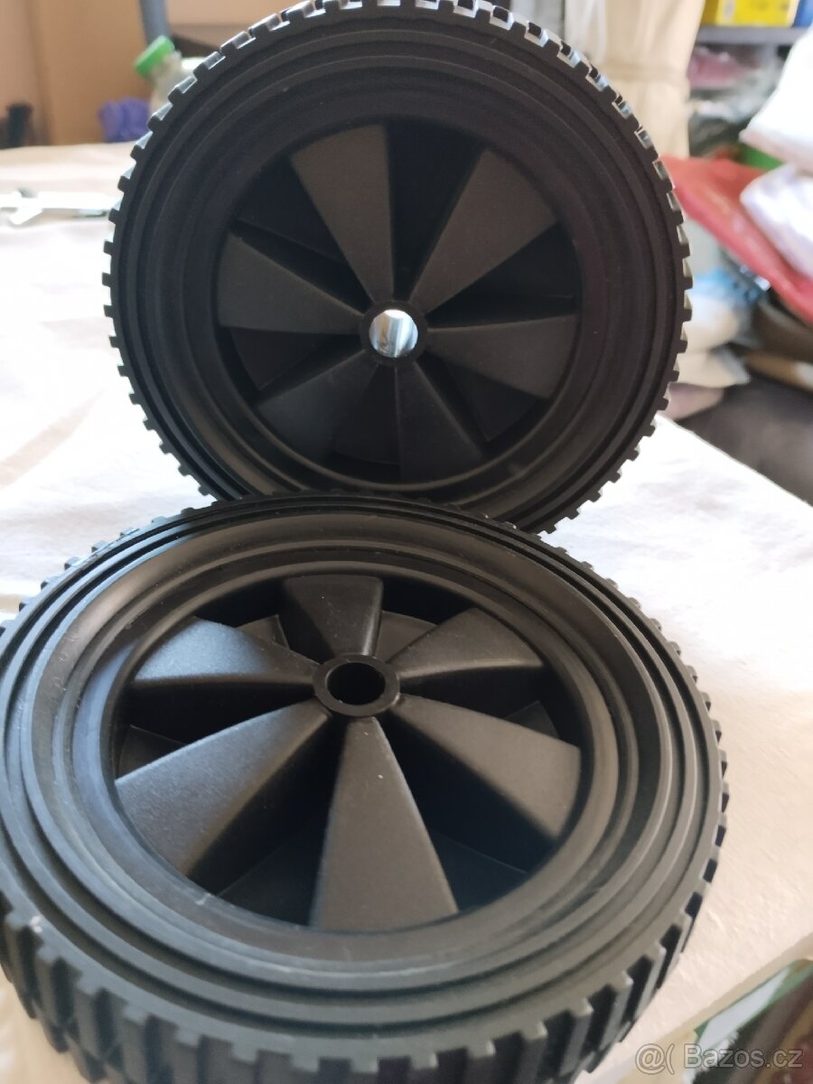 Kolečka k sekačce - 4