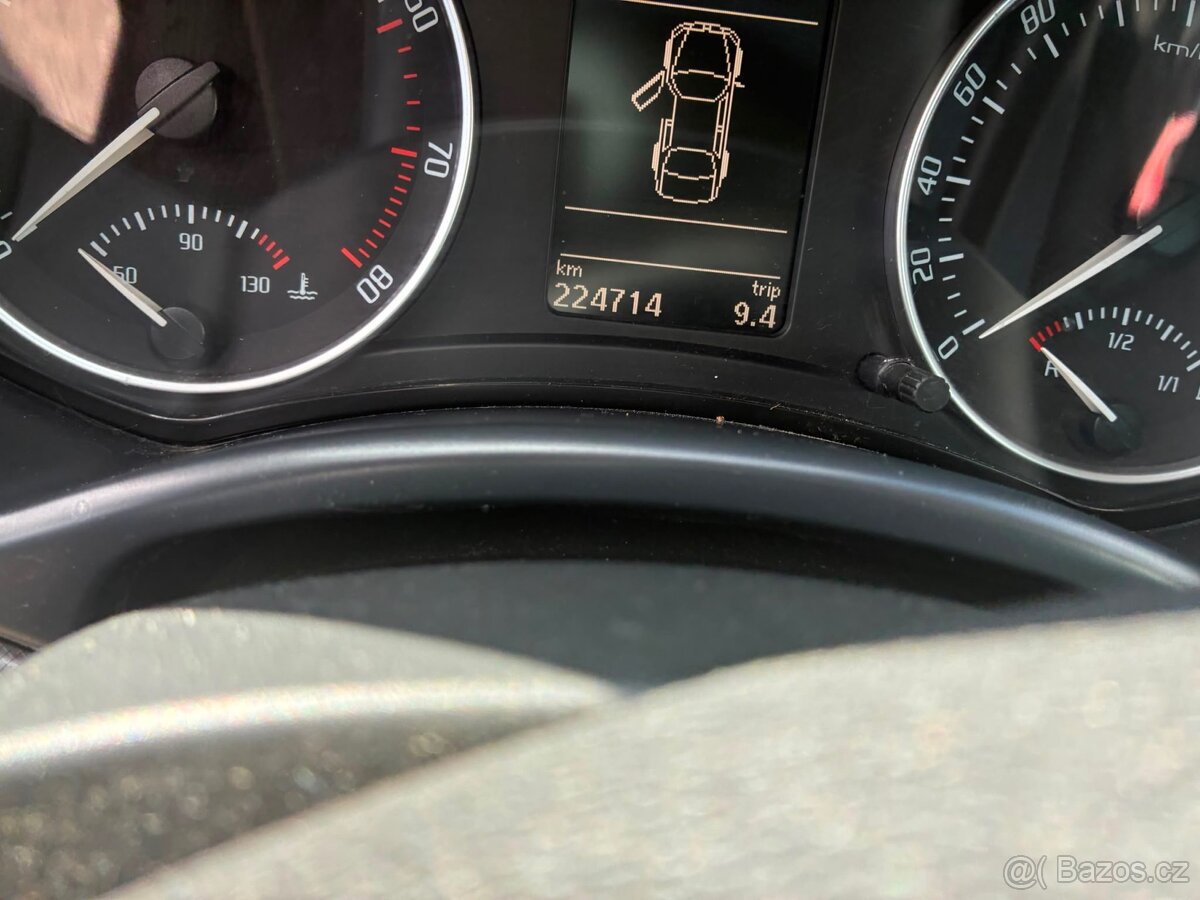 Škoda Octavia kombi 1.8TDi Automat - 4