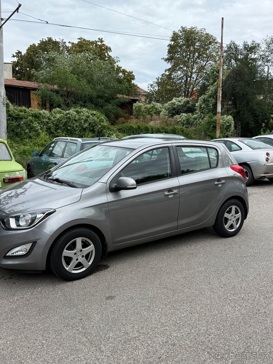 Hyundai i20 2013 1.2i 63 kW - 4