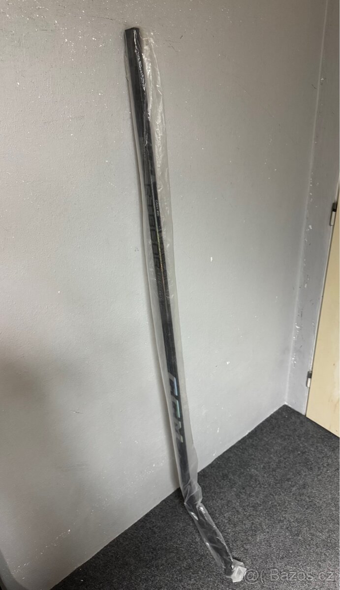Nová kompozitová hokejka CCM TRIGGER 8 pro - 4