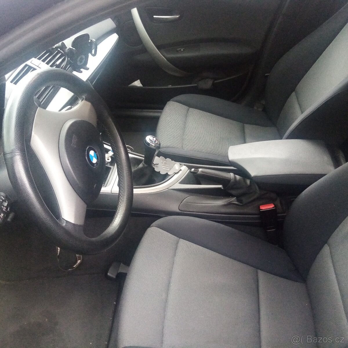 BMW 1,116i (2005) na prodej za 75 000cz s celkovou výbavou - 4