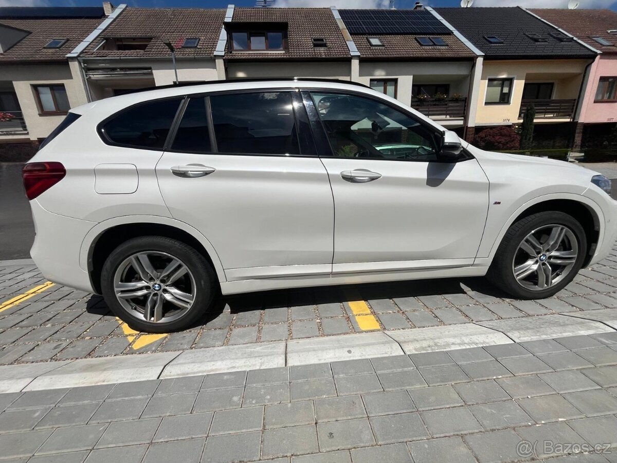 BMW X1 xDrive20d M paket - 4