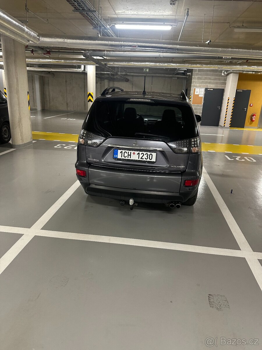 Mitsubishi Outlender - 4