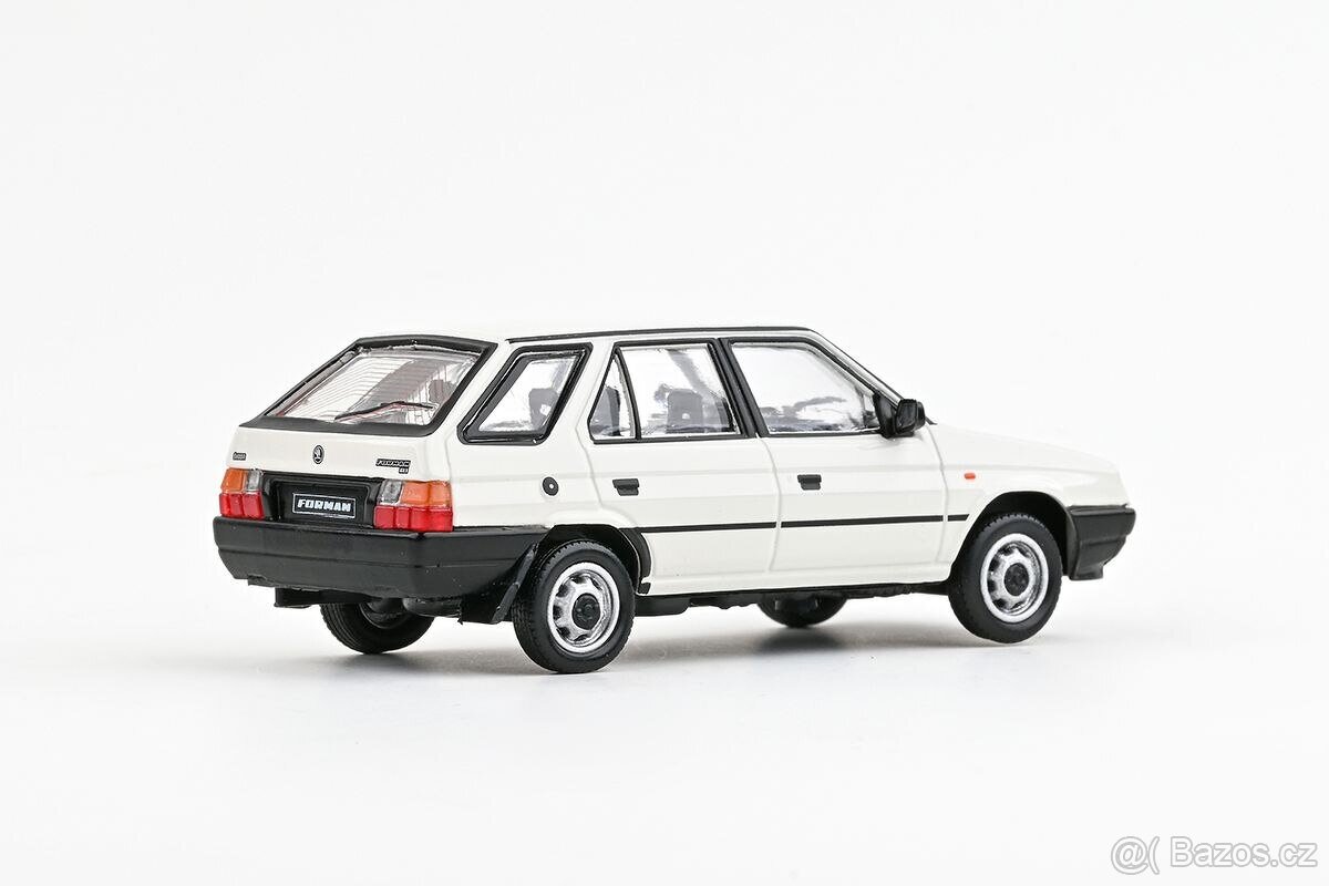 Modely Škoda Forman (1993) 1:43 Abrex - 4