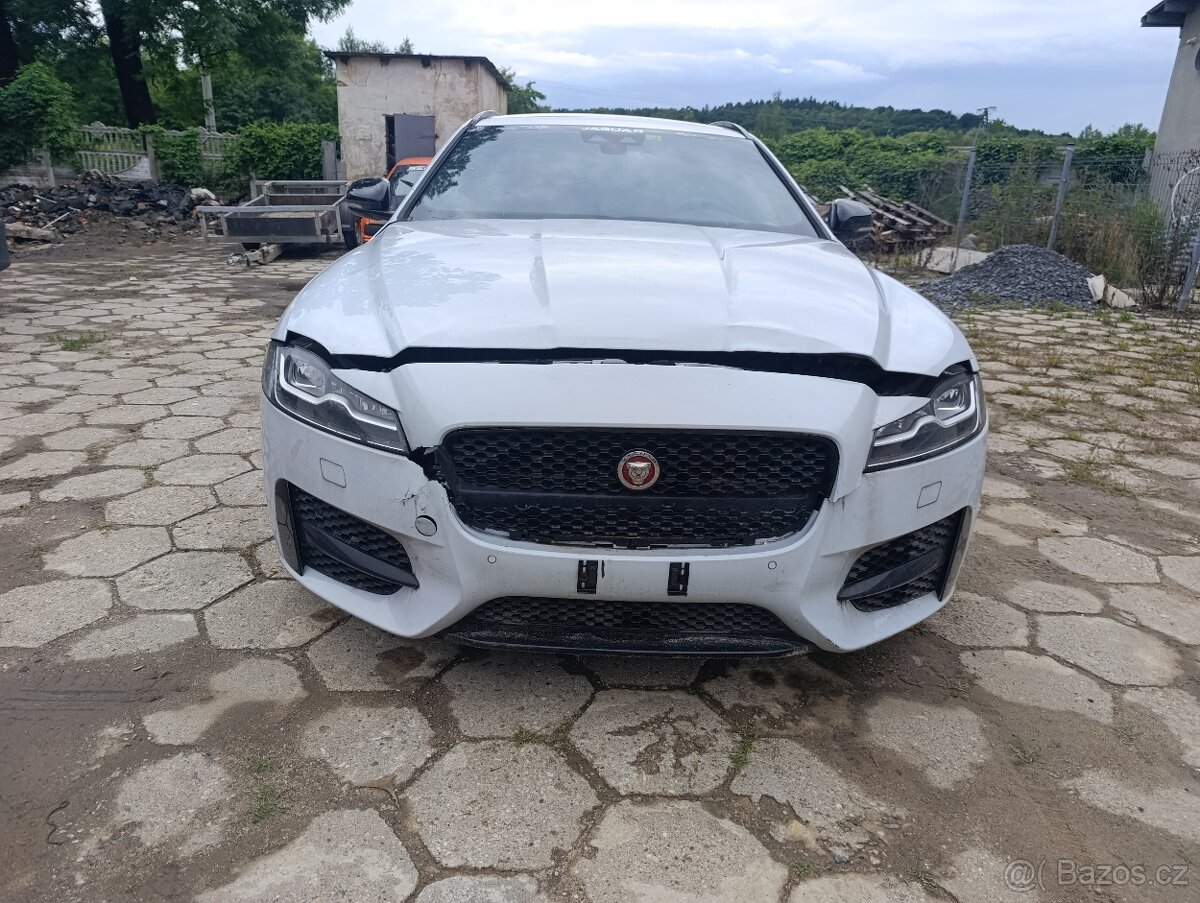 Jaguar XF 4x4 nev model - 4