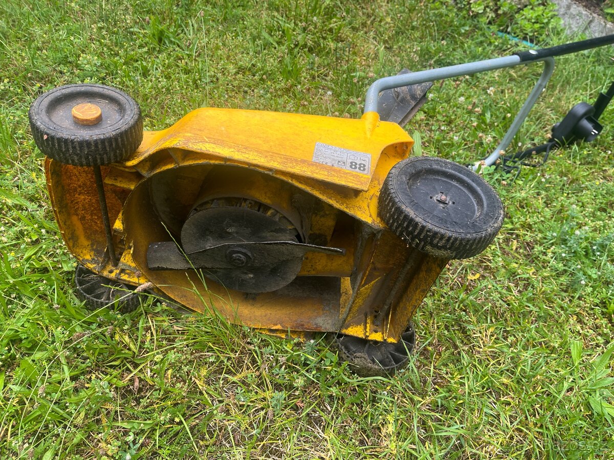 Sekačka elektrická . - 4