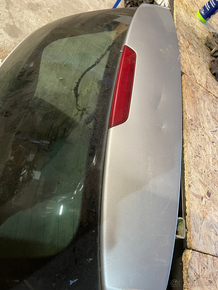 Páté dveře Škoda Octavia 2 facelift - 4