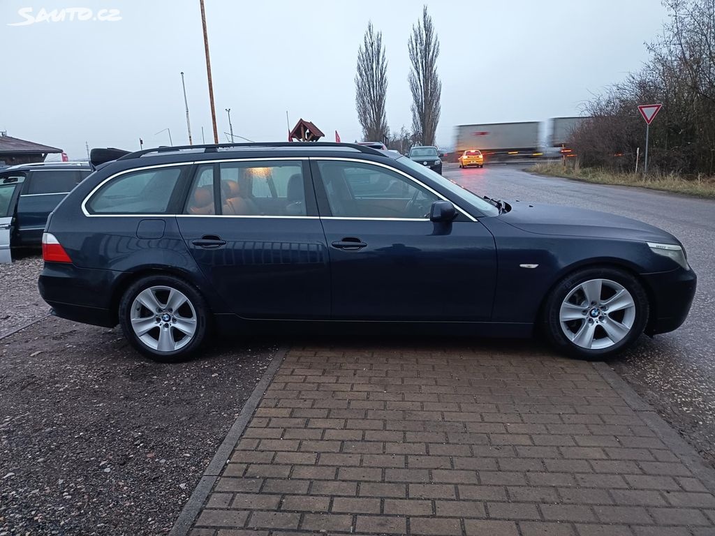 Bmw řada 5 530d Touring 170kw - 4