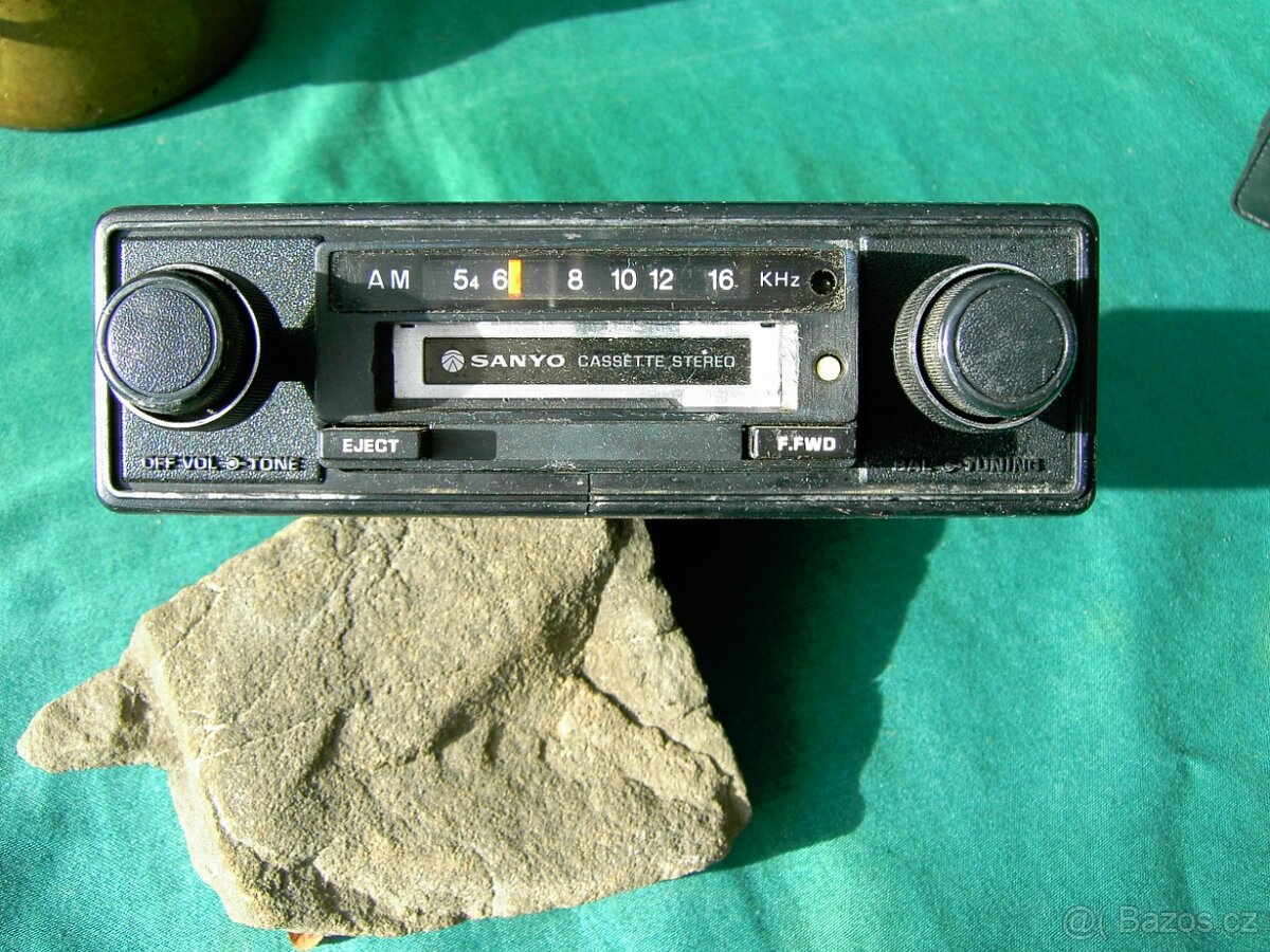Autorádio retro SANYO CASSETTE STEREO - 4