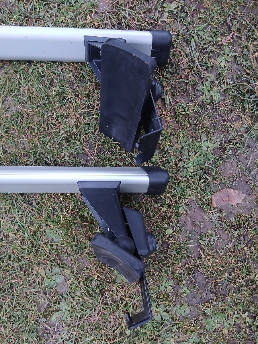 Prodám střešní nosiče (přičníky) na Fabia 2 - 4