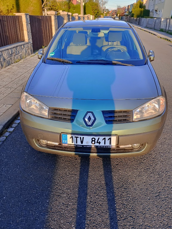 Renault Megane 1,6,r.v.2004 - 4