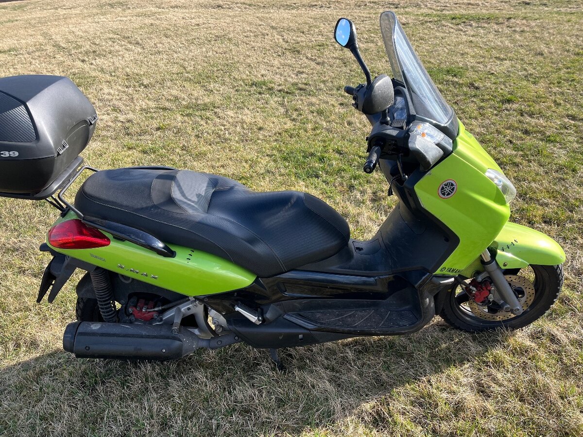 Yamaha X MAX 250, 2,7 l /100km 27.000 najeto - 4