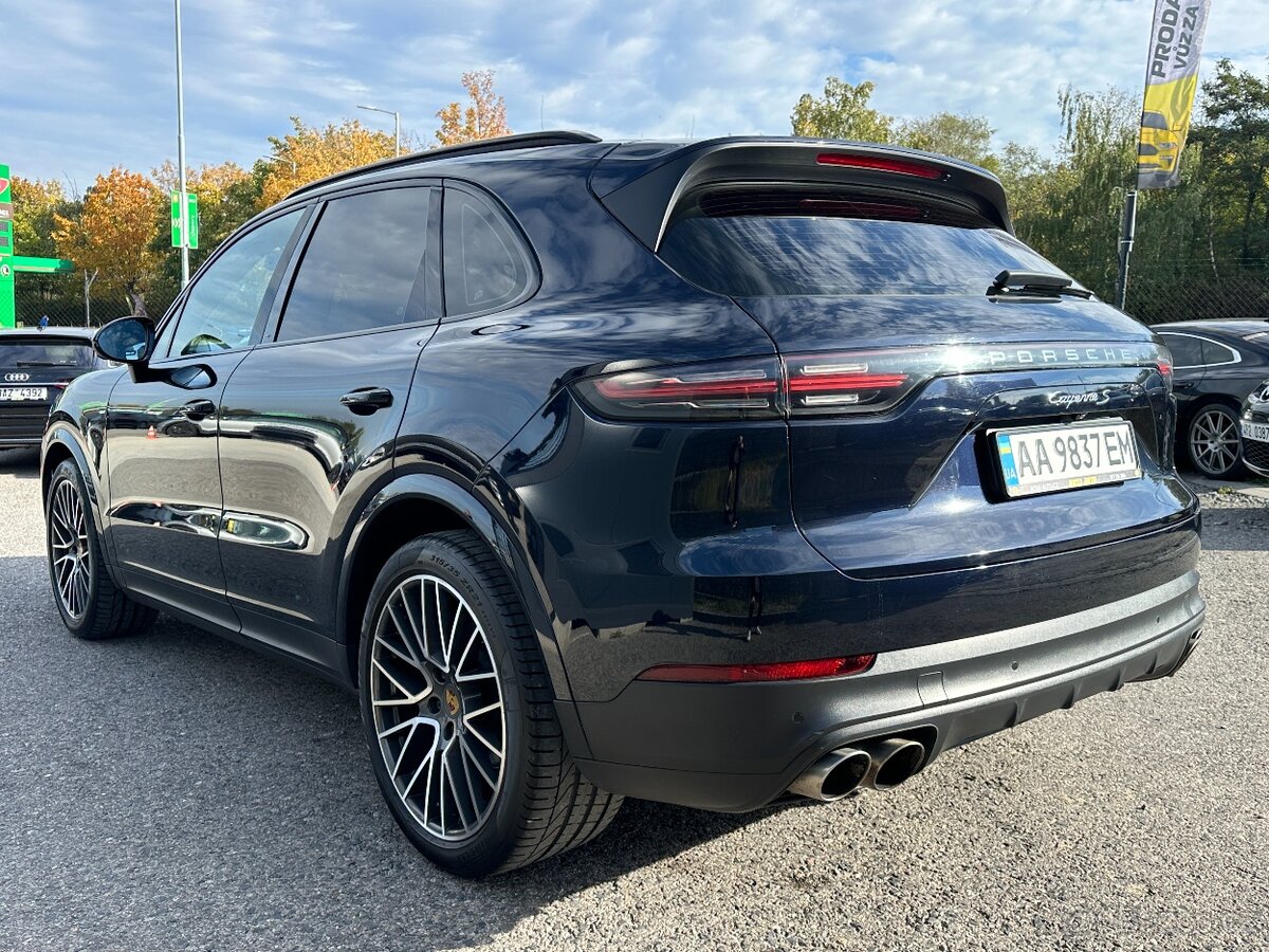 Porsche Cayenne 2018 - 4