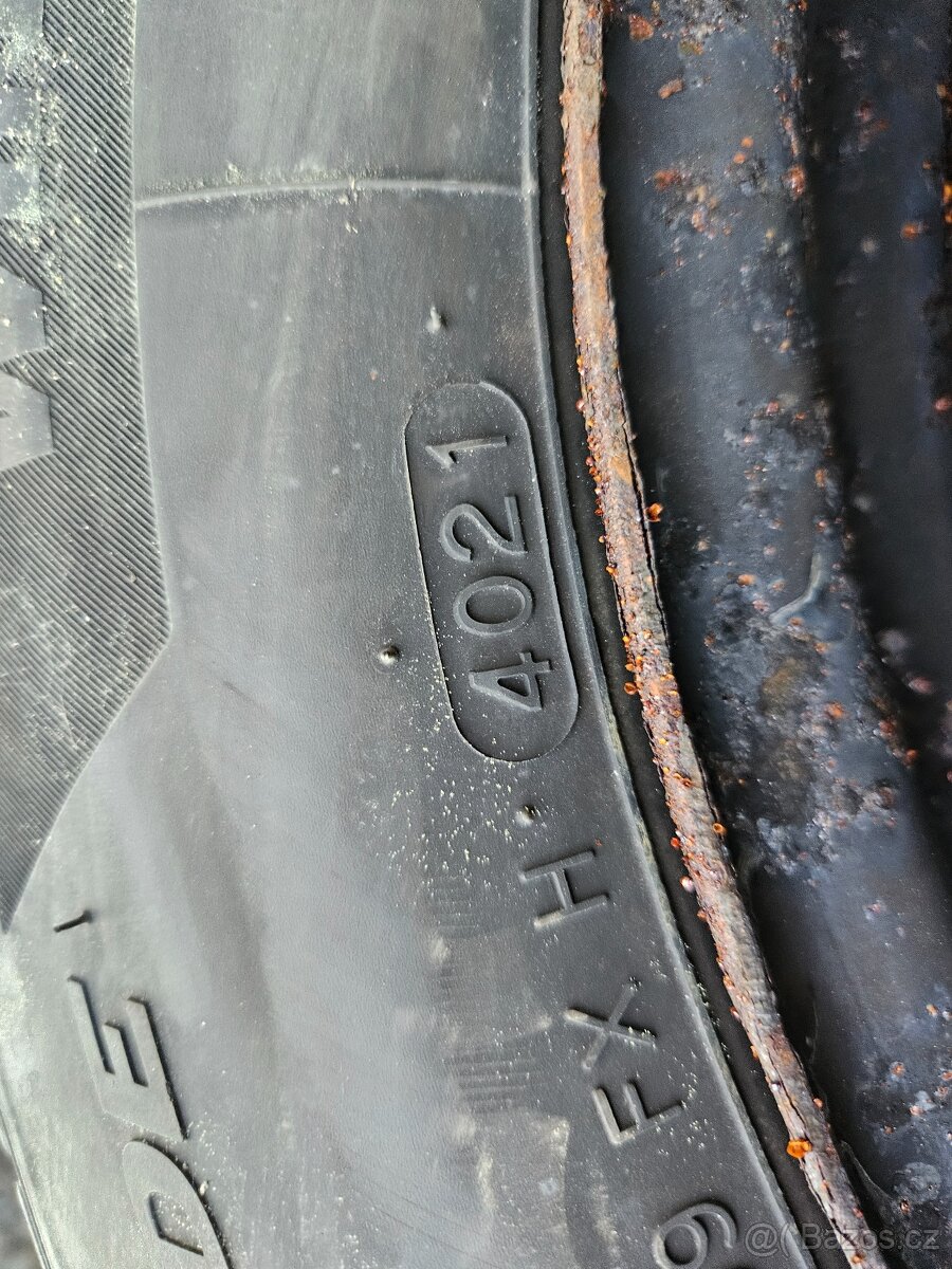 Škoda Yeti - sada disků+gumy - 4