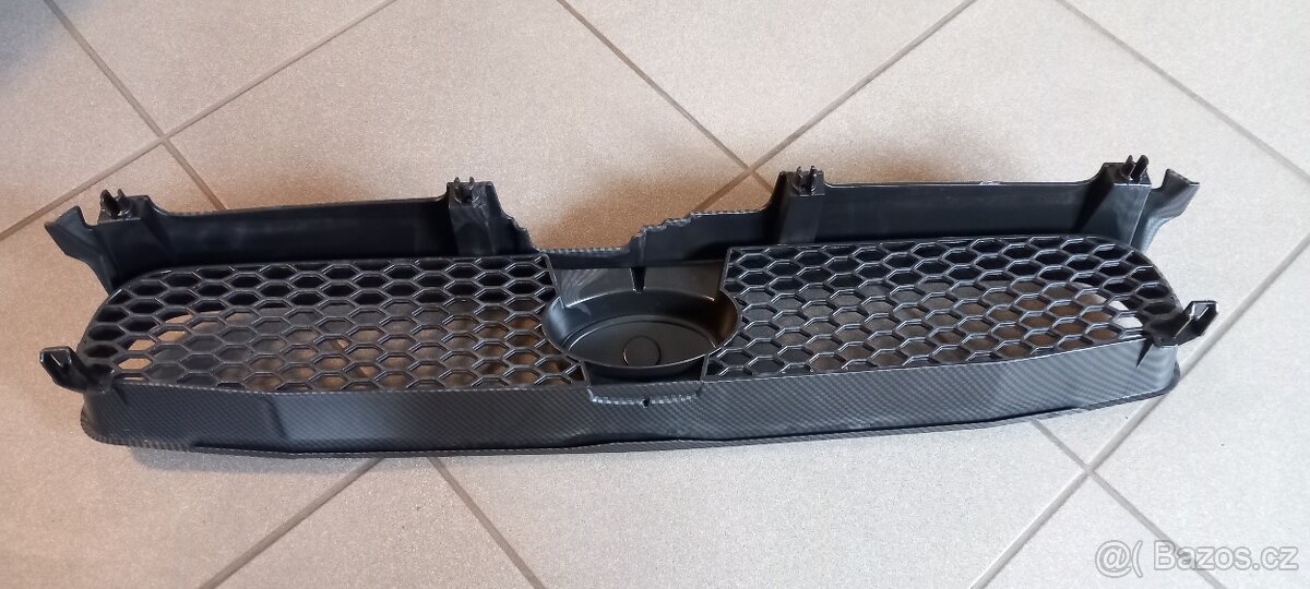 Subaru Impreza STi blobeye mřížka chladiče - 4