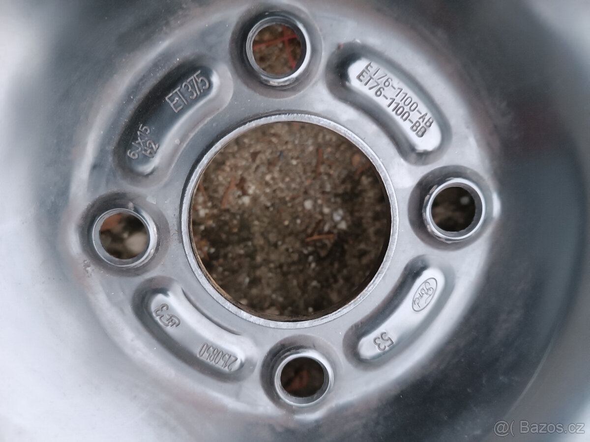 Transit Courier - disky 6x15 et37,5 + letní 195/60/15 - 4