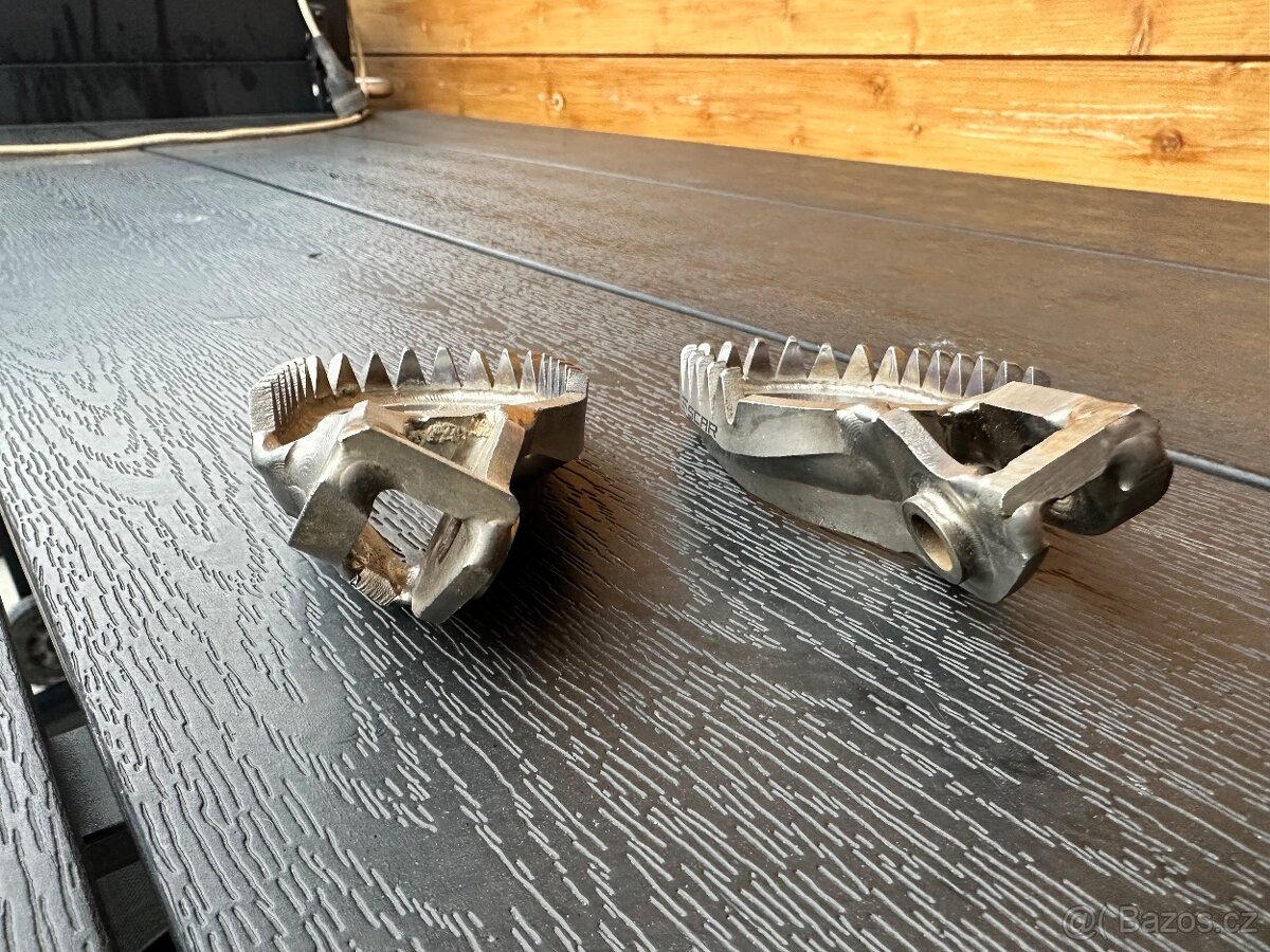 Titanové stupačky SCAR - 4