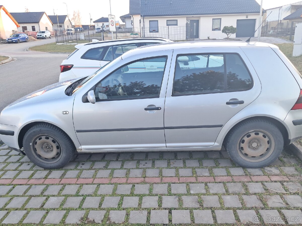 Volkswagen Golf 4 1.9 74 kw - 4
