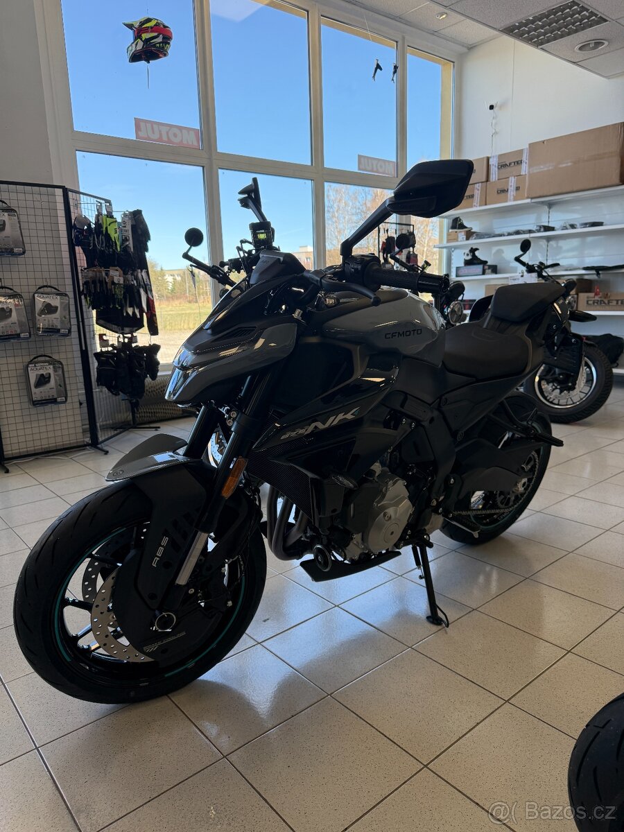 CFMOTO 675NK - 4