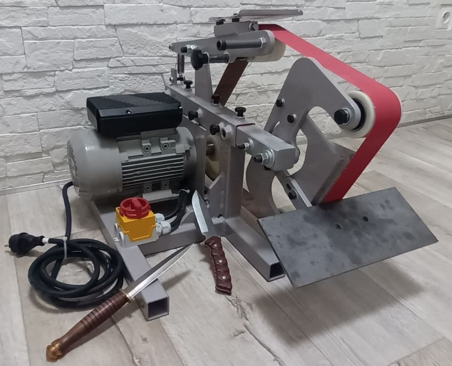 Pásová bruska na výrobu nožů. - 4