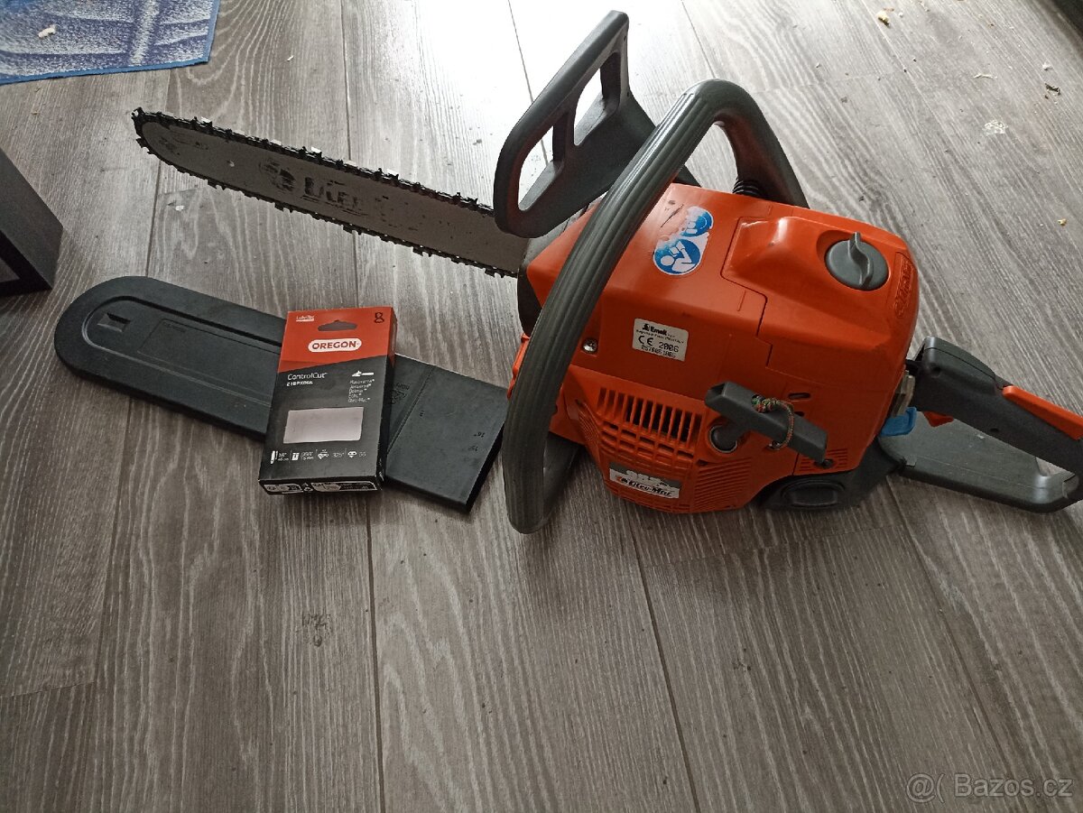 Motorová pila OleoMac 952 - 4