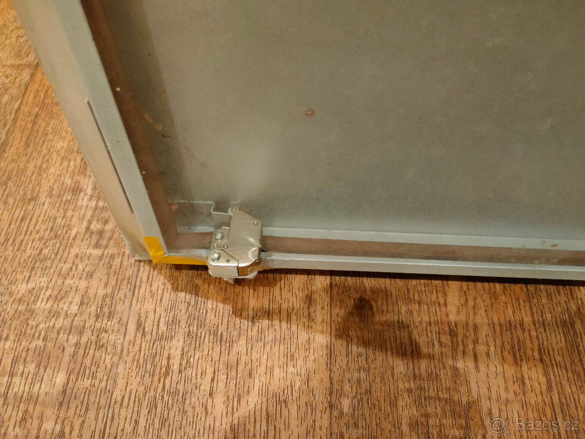 Revizní dvířka 60x60 cm, nová, více ks - 4