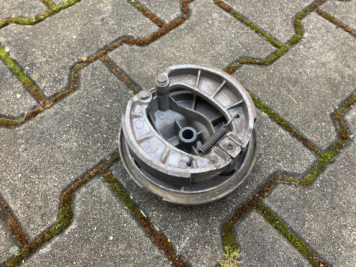 Přední brzdový štít simson S51 - 4