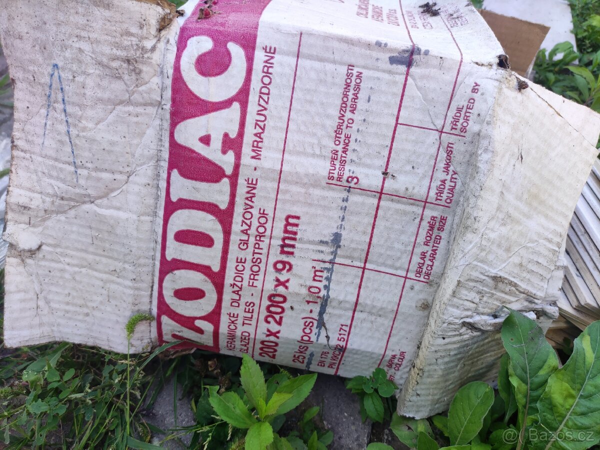 Prodám 2 balení obkladů ZODIAC 200×200×9mm - 4