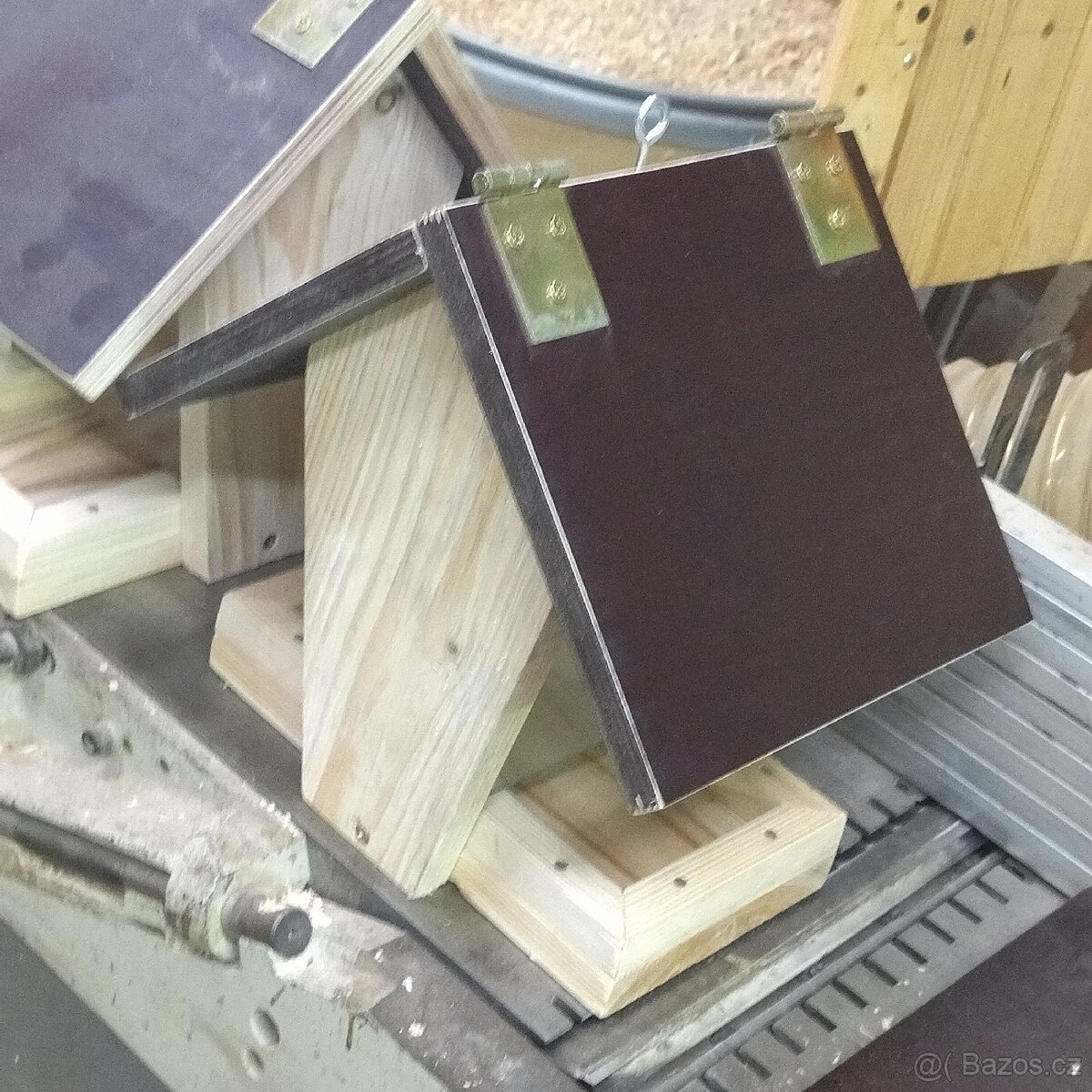 Krmítko se zásobníkem - 4