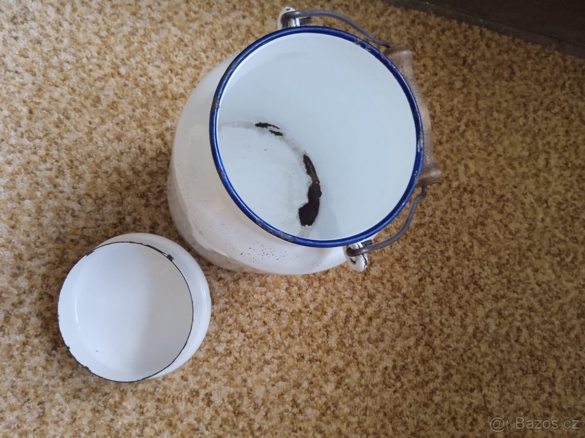 Smaltovaná konvice - 4