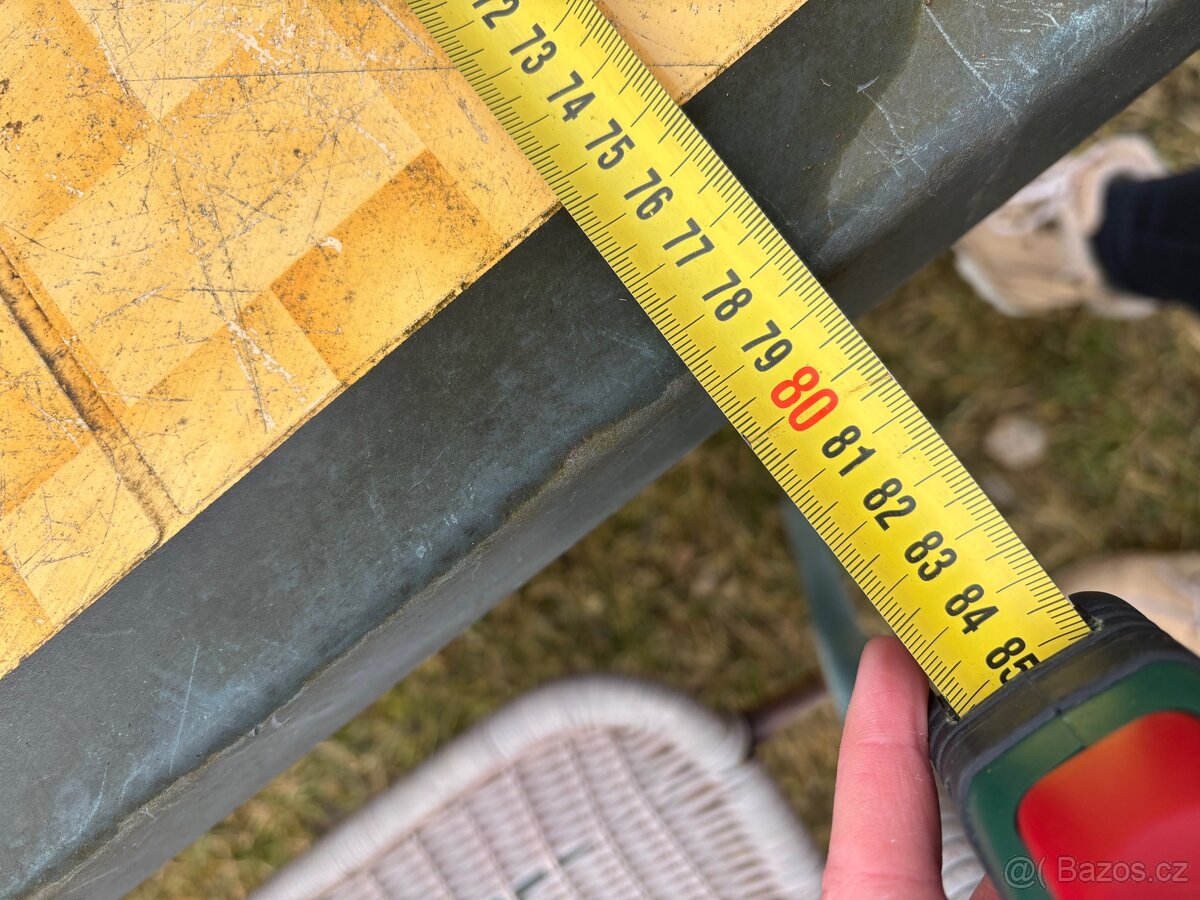 Zahradní nábytek 4 židle +stůl - 4