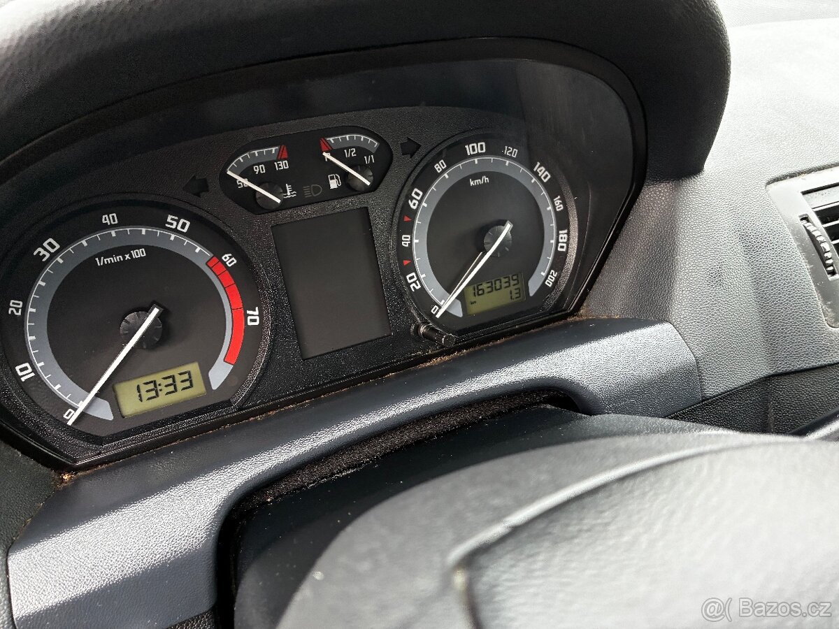 Škoda Fabia 1.2 12v - 4