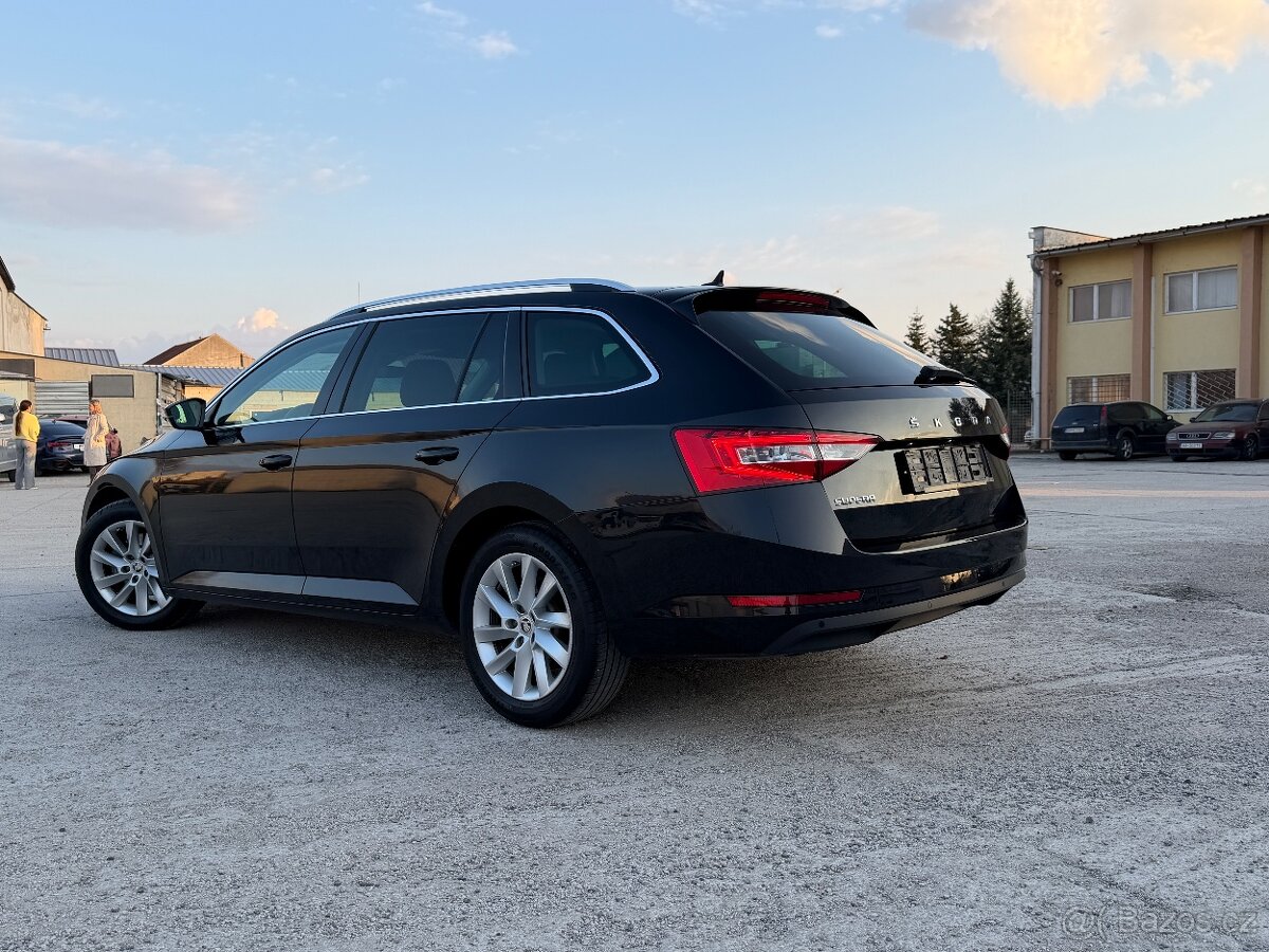 Škoda Superb 3 combi 2.0tdi DSG LED facelift - 4