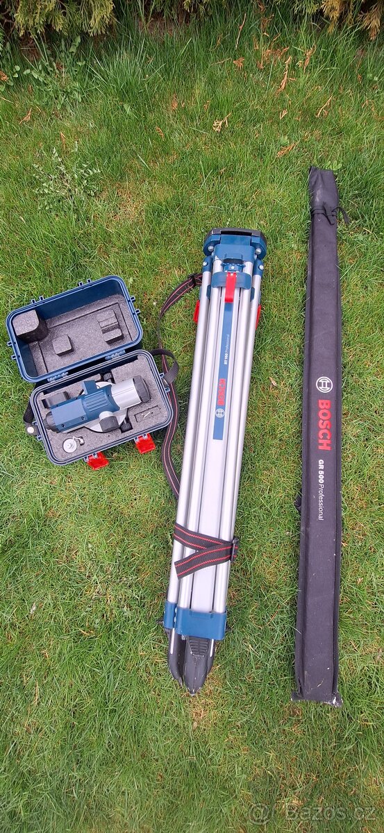 Optický nivelační přístroj Bosch GOL 26 - 4