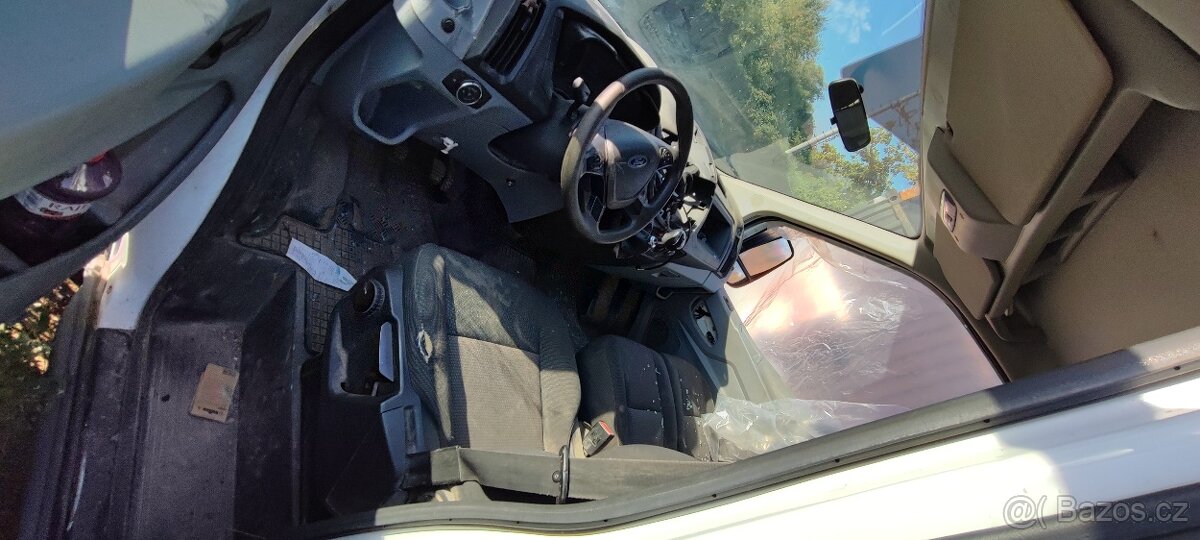 Automobil Ford - 4
