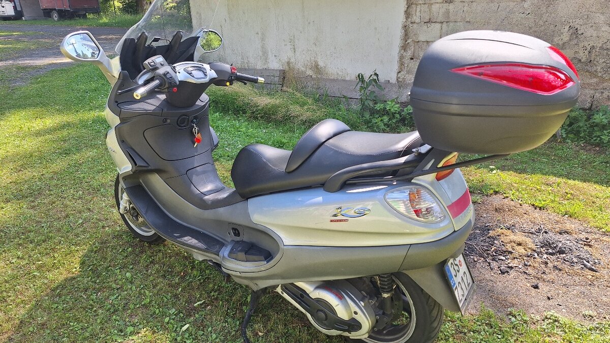 Piaggio X9 500 Evolution - 4