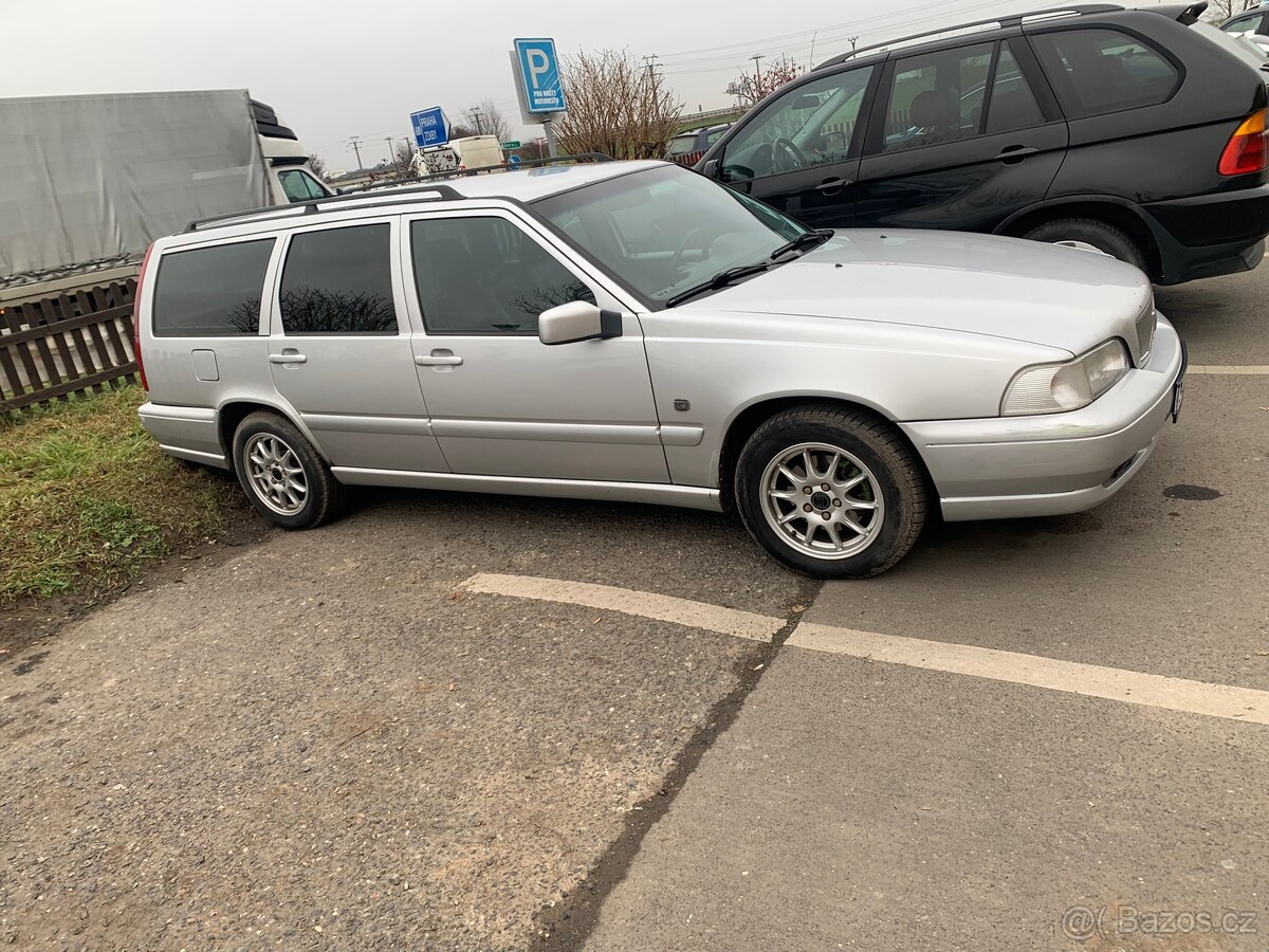 Volvo V70 - 2.5 Tdi - 103 kW , nové prahy, STK, dáln.zn. - 4