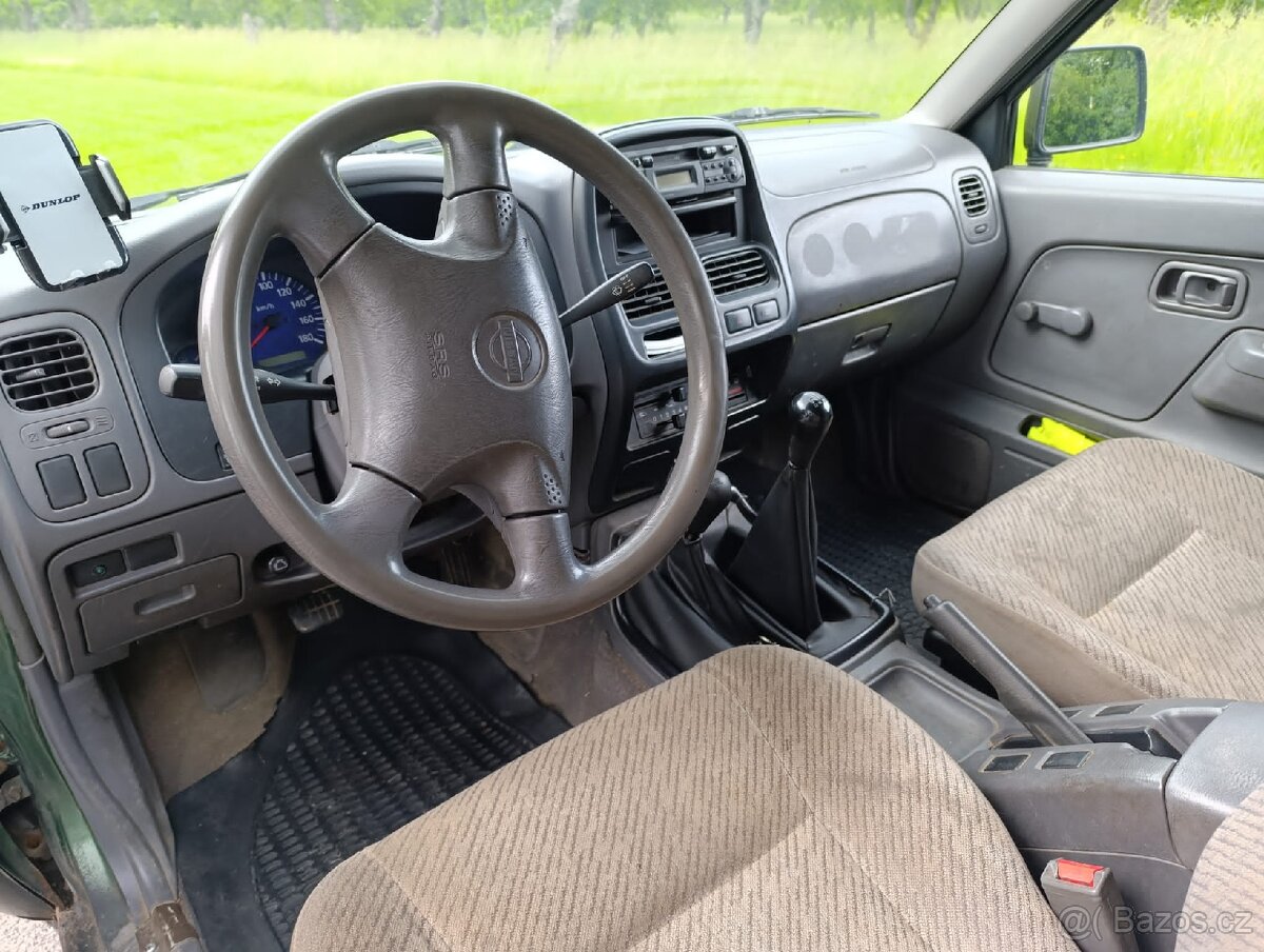 Nissan Navara D22 76kw Double cab