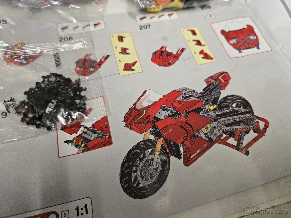 STAVEBNICE Technic 42107 Ducati Panigale V4 R (náhrada) - 4