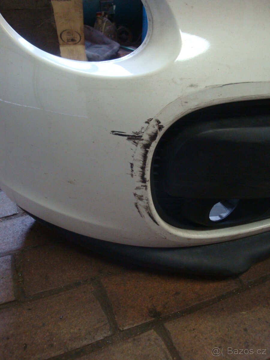 Fiat 500L přední nárazník - 4
