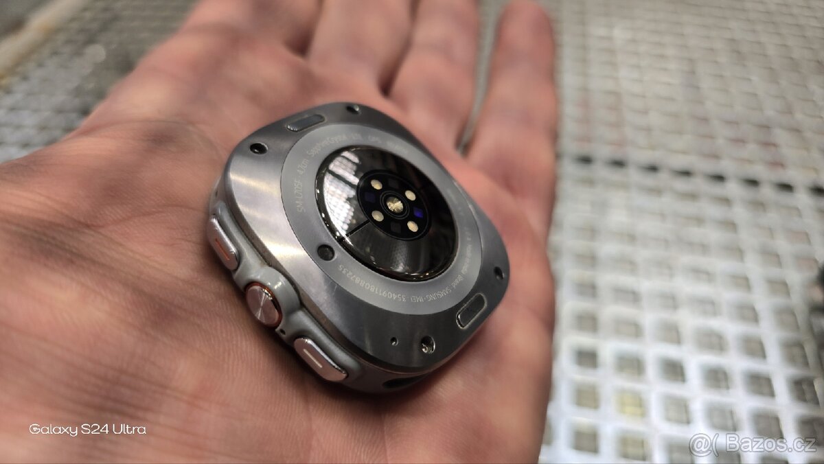 Samsung Galaxy Watch Ultra 2025 - 4