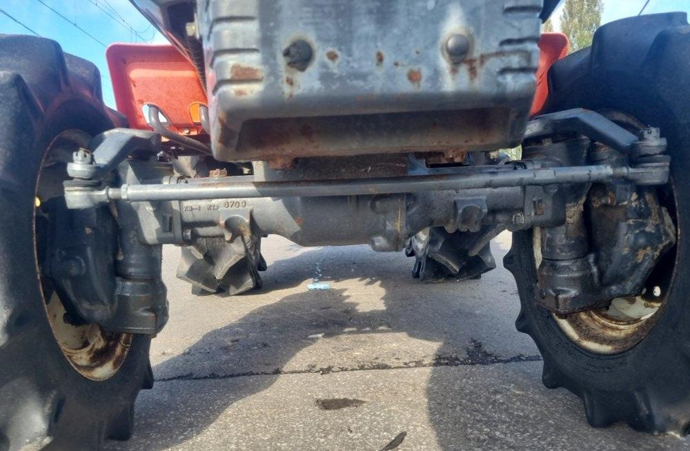 Traktor Kubota B52 z roku 1998 - 4