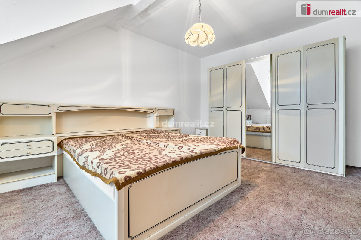 Bytový dům s restaurací, Dlouhá, Stará Role, Karlovy Vary - 4