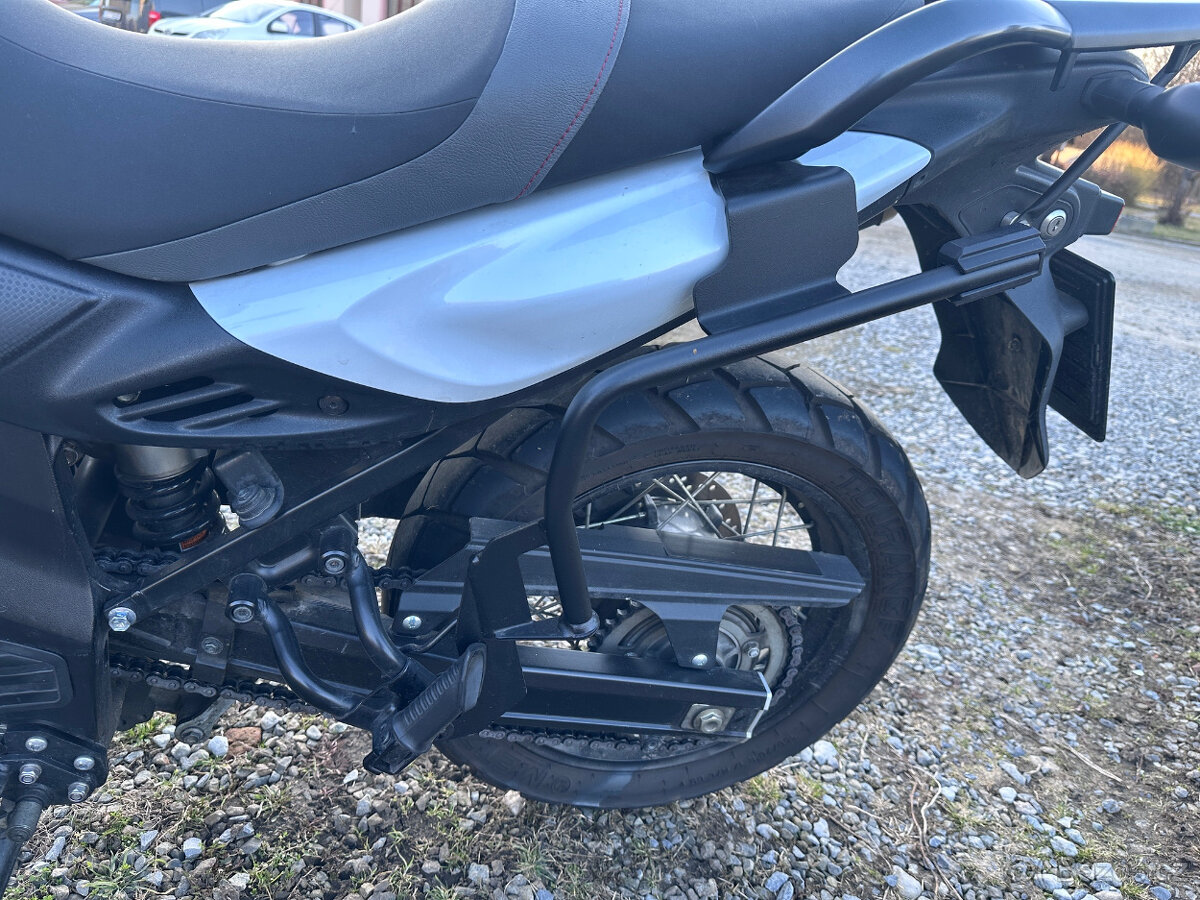 Suzuki dl650 V-Strom xt - 4