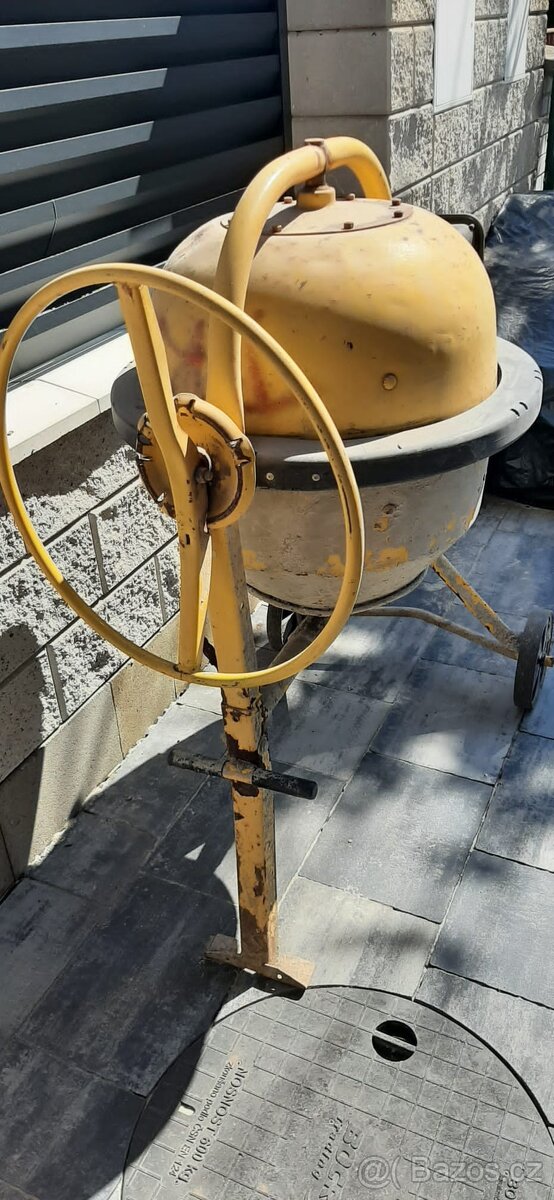 Prodám stavební míchačku Alko - 4